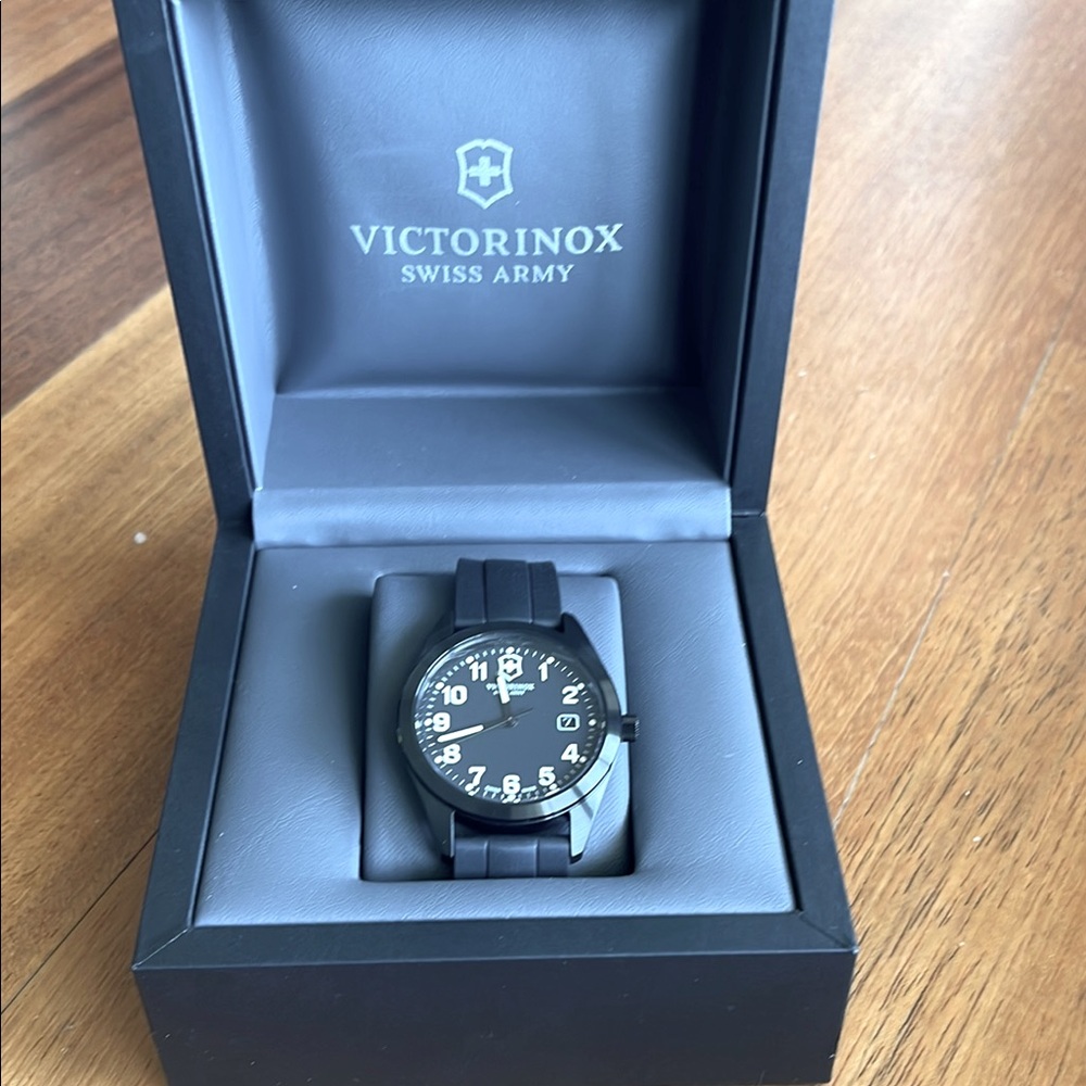 Victorinox Swiss Army Black Watch (Never Worn)